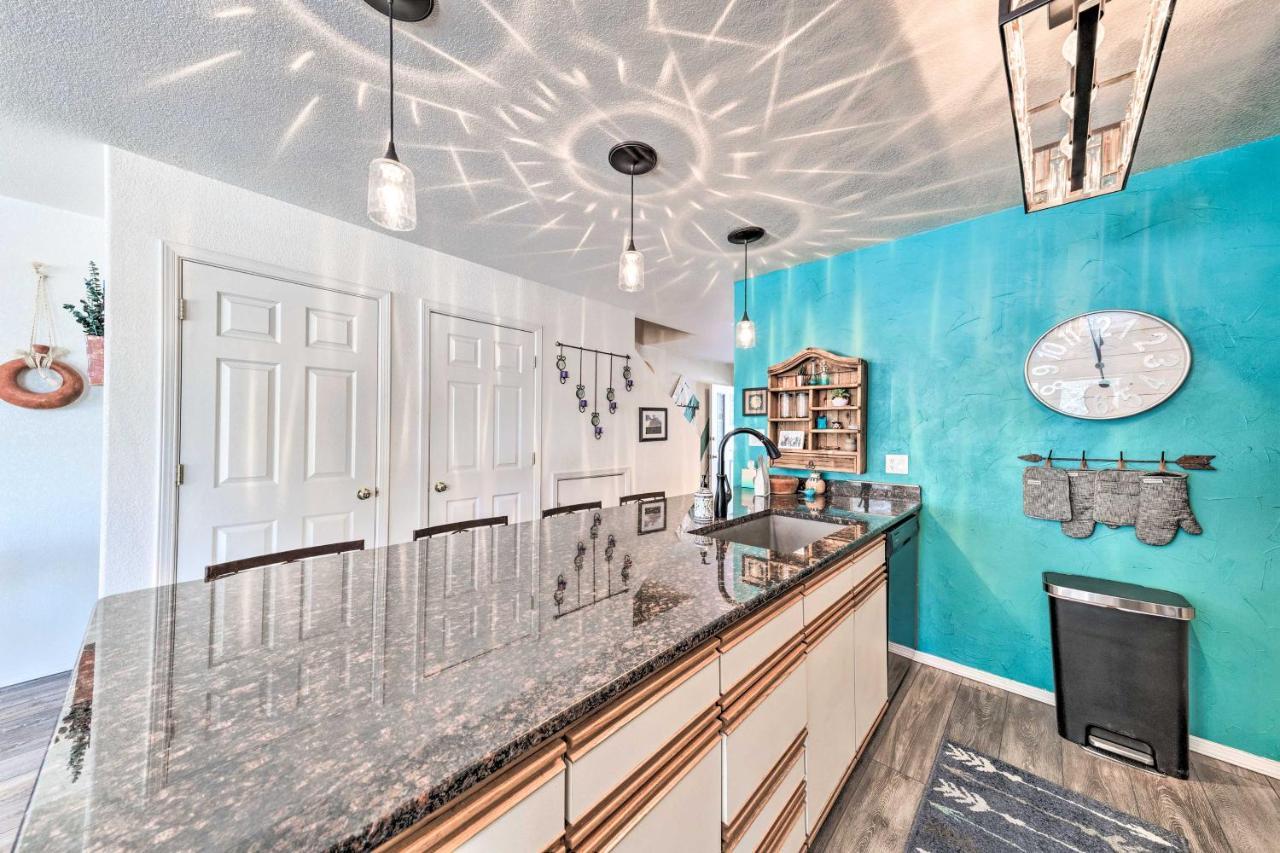 Bright Cloudcroft Condo With Game Room And Deck! Exterior photo